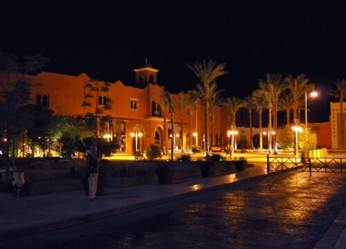 Discover Hurghada at night - Private city tour
